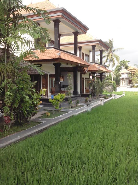 Puji Hostel And Bungalow Ubud Habitación foto